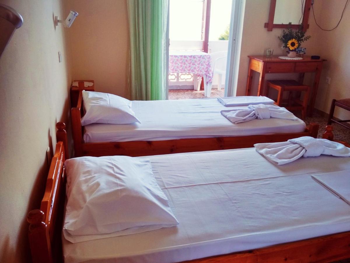 Billy'S Amoudi Apartments Екстер'єр фото